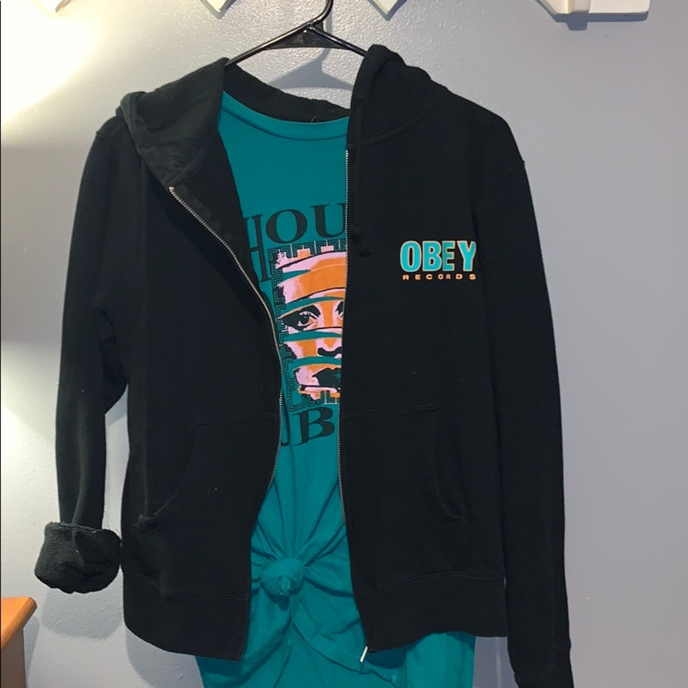 OBEY T-shirt & OBEY zip up jacket